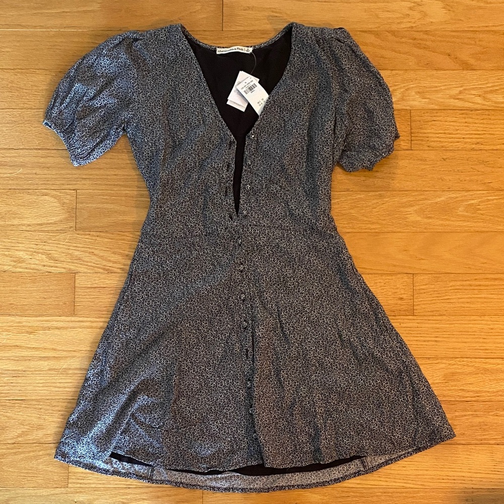 Abercrombie & Fitch Black and White Floral Dress